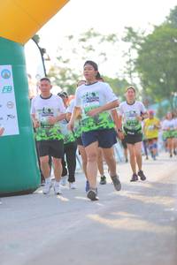 BIB: 
                            <button type="button" onclick="openModal(3647073)" class="btn btn-primary btn-sm float-right btn-popup" data-toggle="modal" data-target=".modal-high-quality">
                        <i class="fas fa-shopping-cart"></i> Add to Cart
                    </button>
                                            <button type="button" onclick="isThisMe(3647073, true)" class="btn btn-success btn-sm float-right btn-popup btn-isme hidden" data-toggle="tooltip" data-placement="bottom" title="นี่คือรูปของคุณใช่ไหม คลิกที่นี่เพื่อเอาเข้าอัลบั้ม">
                        <i class="fas fa-plus"></i> Add to album
                    </button>
                    <button type="button" onclick="isThisMe(3647073, false)" class="btn btn-warning btn-sm float-right btn-popup btn-isnotme hidden">
                        <i class="fas fa-ban"></i> Remove from album
                    </button>